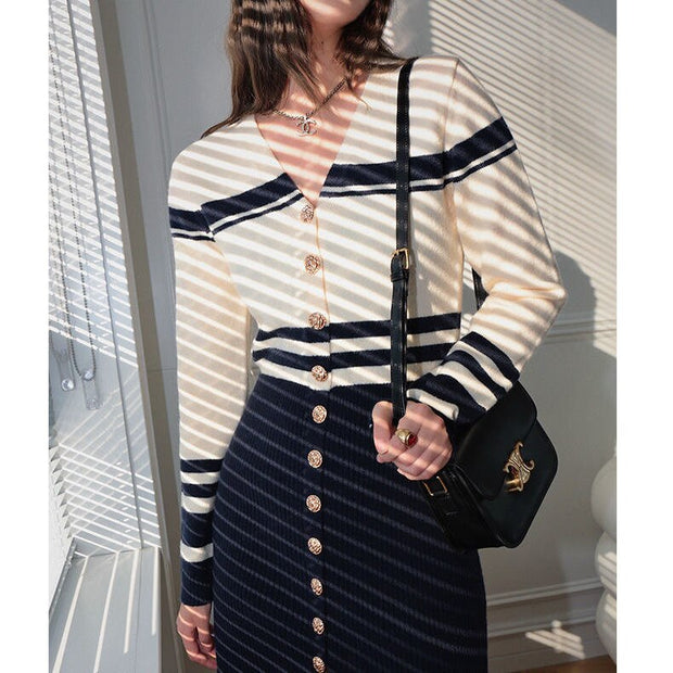 Women Black And White Single Breasted V-Neck Knitting Mini Dress Slimy Bodycon Party Night Sweater Dresses