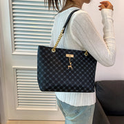 New Handbag Texture Soft Leather Large Capacity Tote Women Bag With Hanging Accessories Shoulder Bag