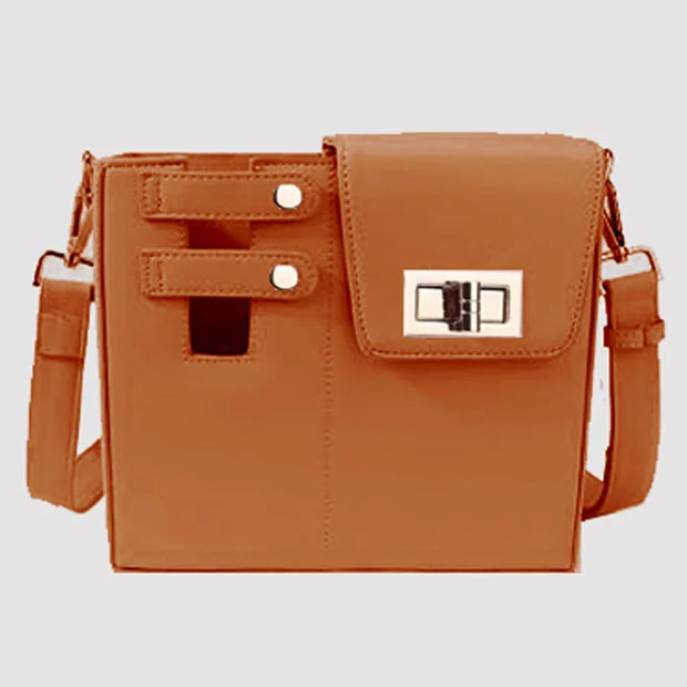 Outdoor portable crossbody water cup protection