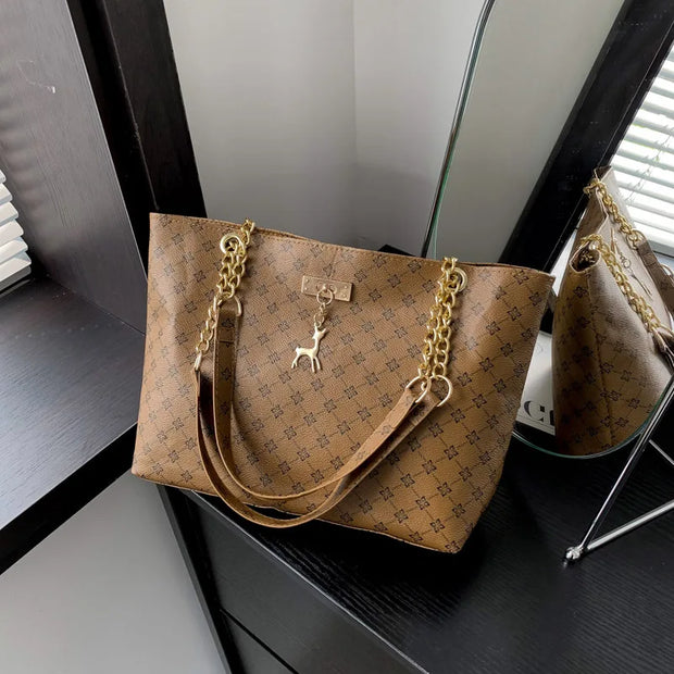 New Handbag Texture Soft Leather Large Capacity Tote Women Bag With Hanging Accessories Shoulder Bag